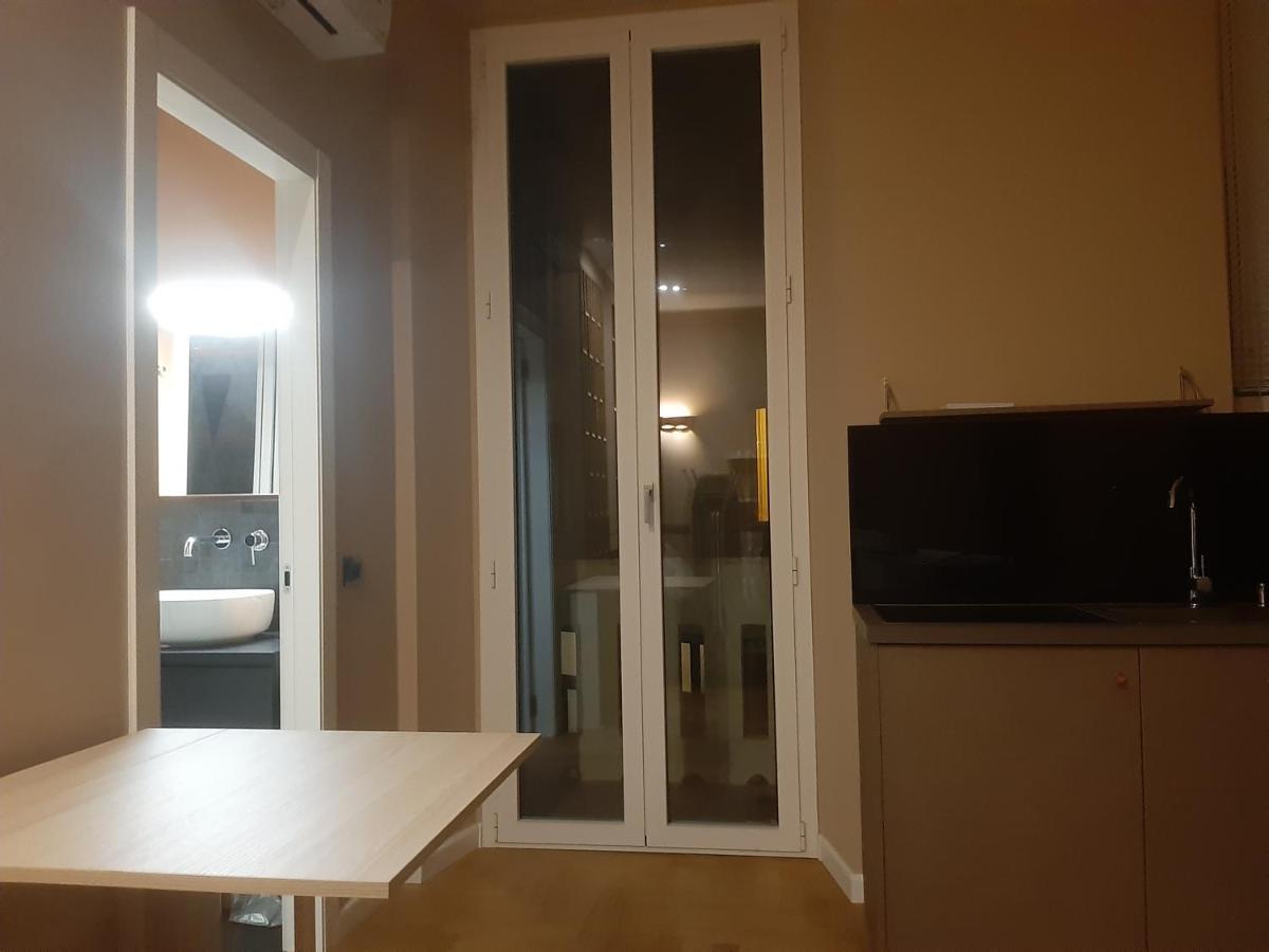 Catenica Milano Exteriör bild